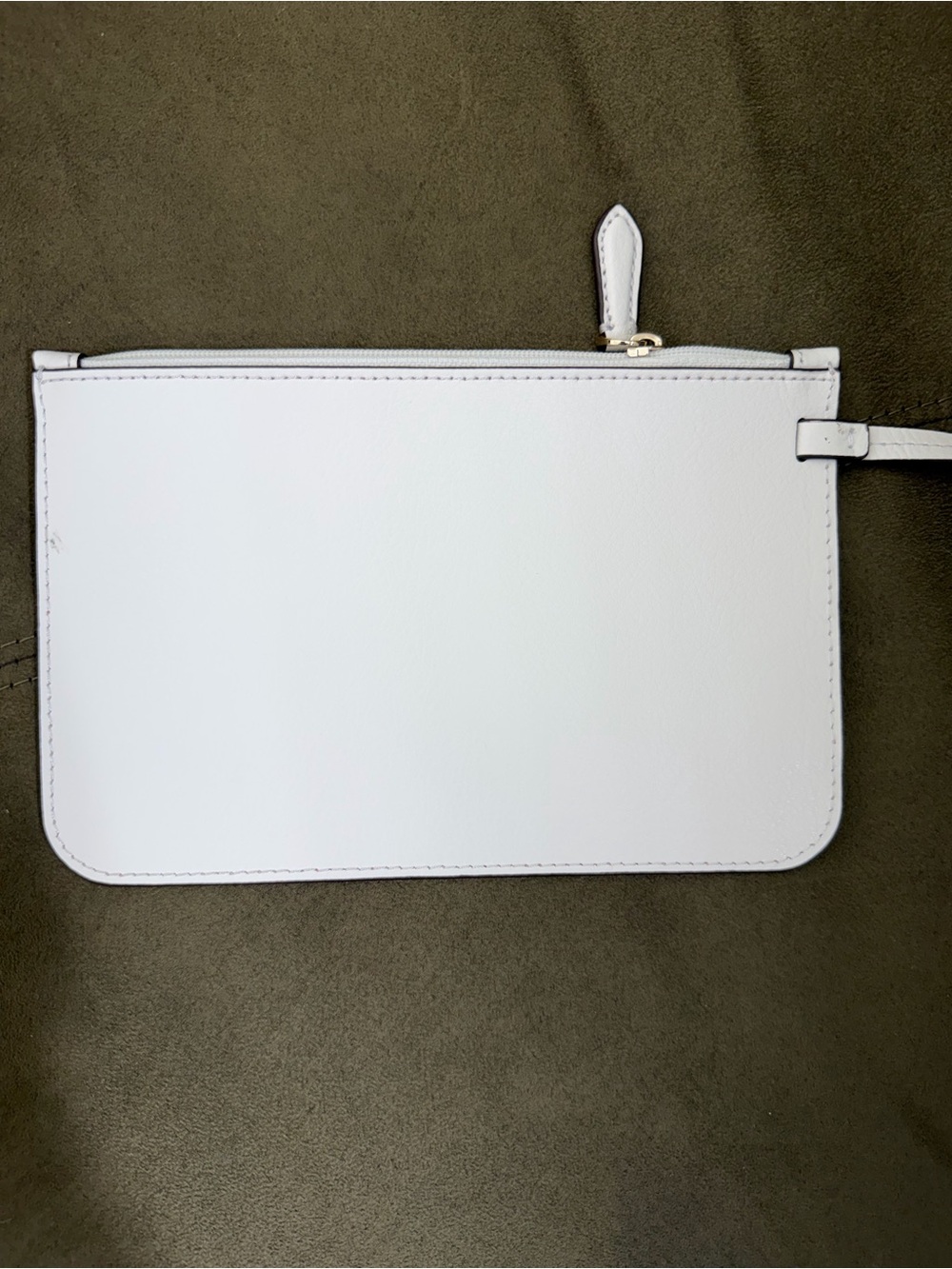 Kate Spade New York White Rainbow Heart Leather Wristlet EUC - Picture 3 of 4